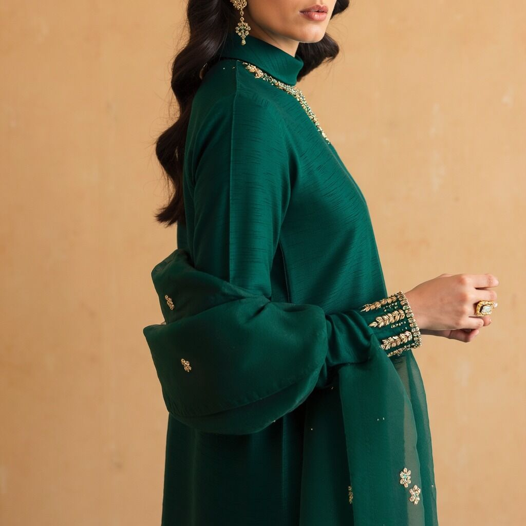 AI-generated fashion photo 7